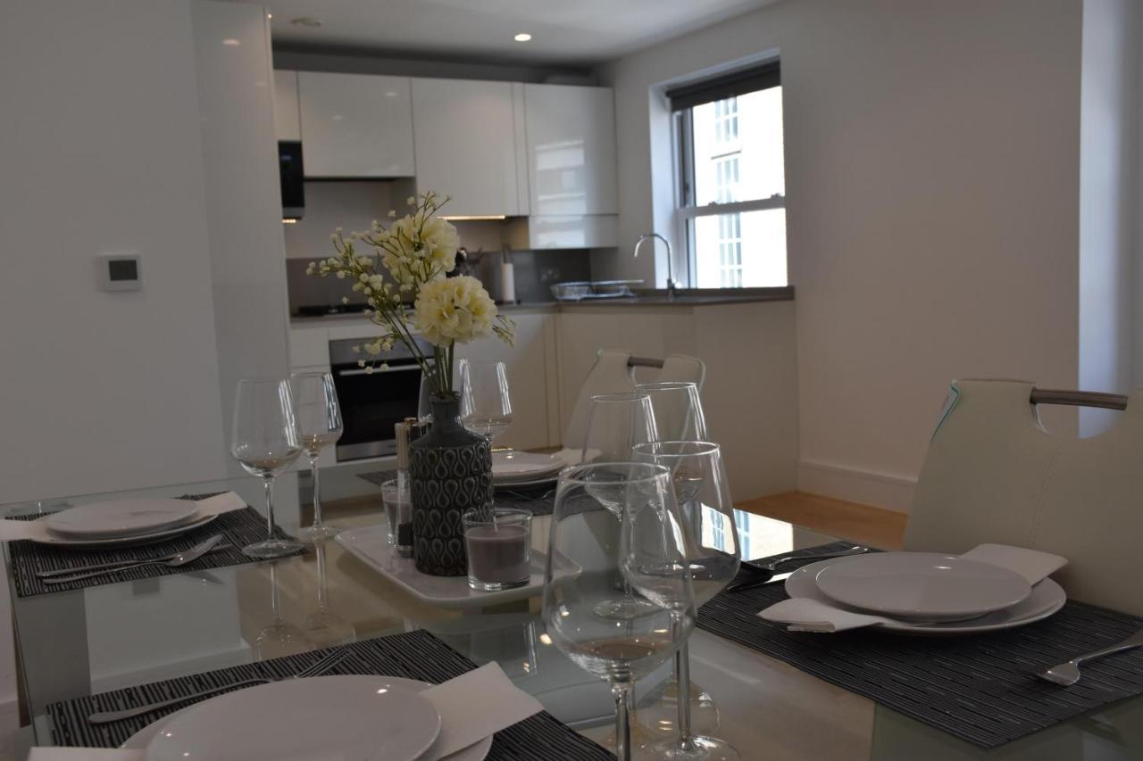 Northside Apartments Ealing ลอนดอน ภายนอก รูปภาพ