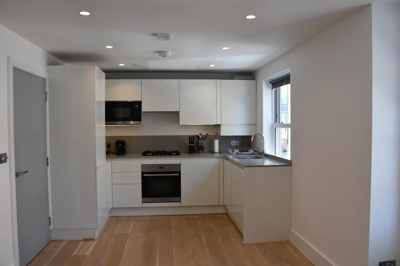 Northside Apartments Ealing ลอนดอน ภายนอก รูปภาพ