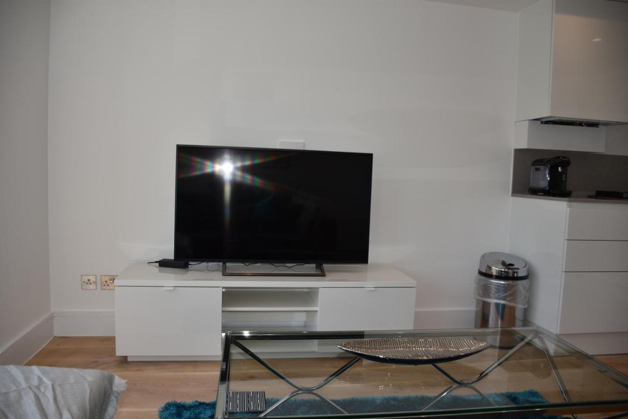 Northside Apartments Ealing ลอนดอน ภายนอก รูปภาพ