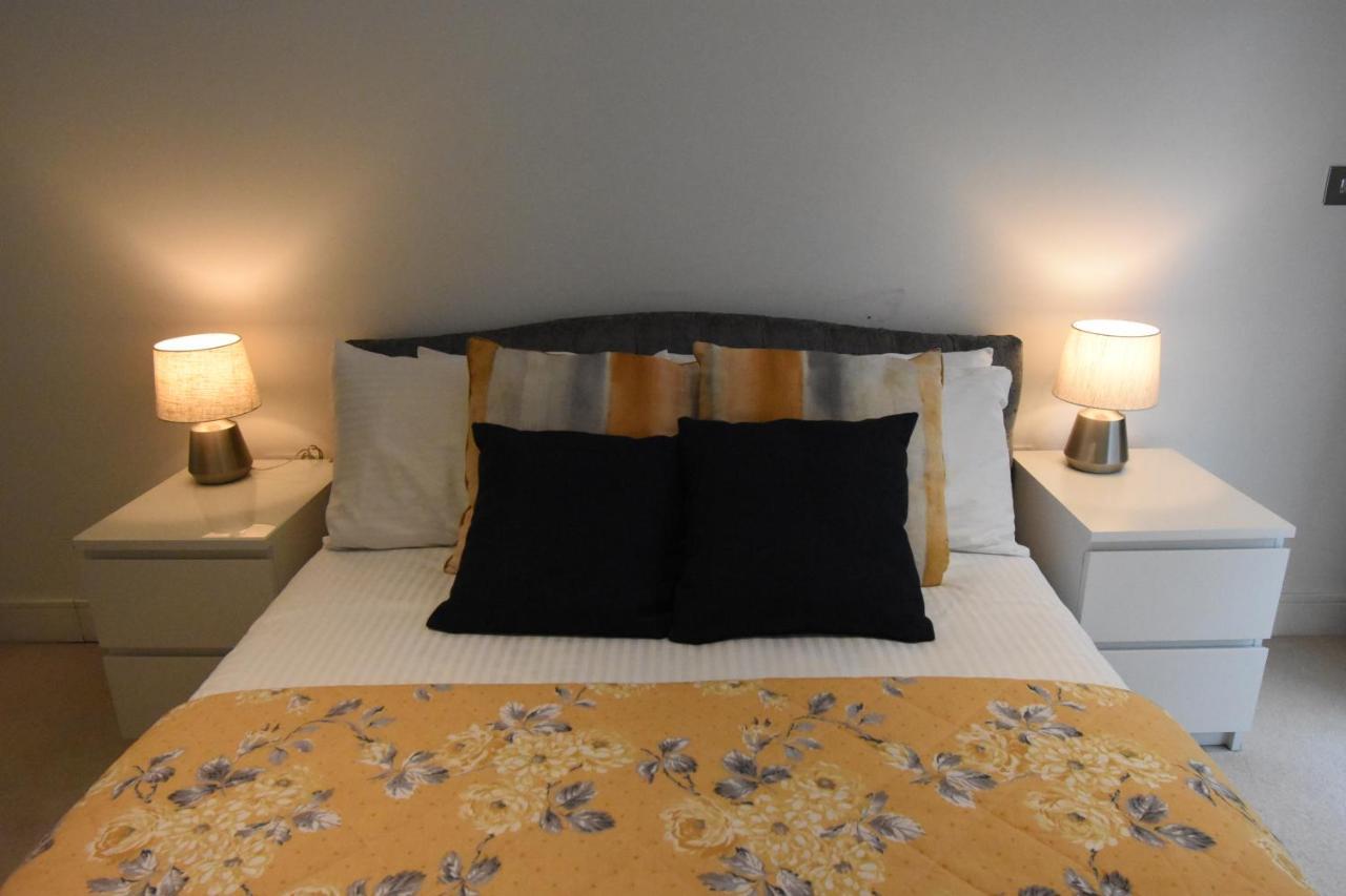 Northside Apartments Ealing ลอนดอน ภายนอก รูปภาพ