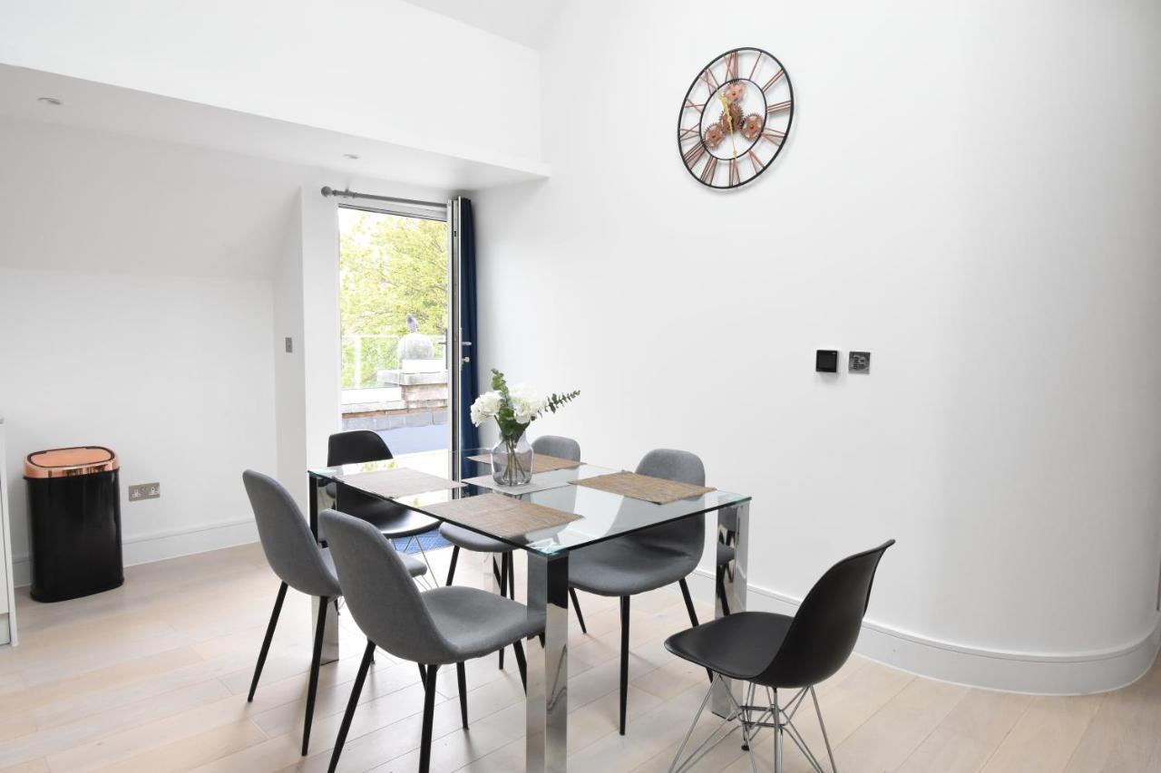 Northside Apartments Ealing ลอนดอน ภายนอก รูปภาพ